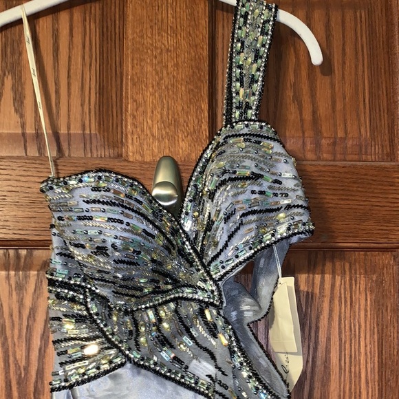 NWT Jasz Couture evening/prom dress - Picture 6 of 14